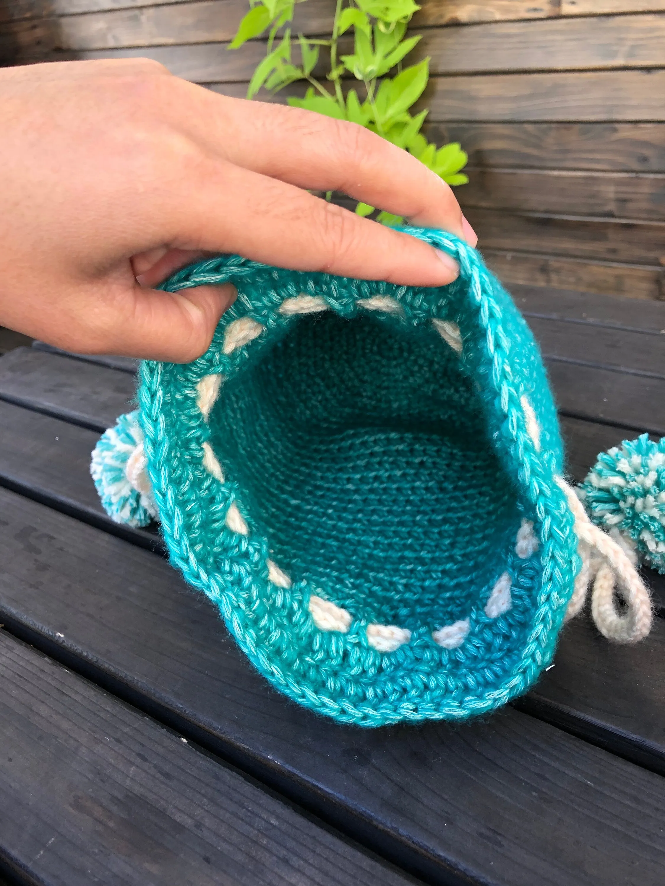 Crochet bag pattern, crochet drawstring pom pom bag pattern, backpack, bag pattern, crochet