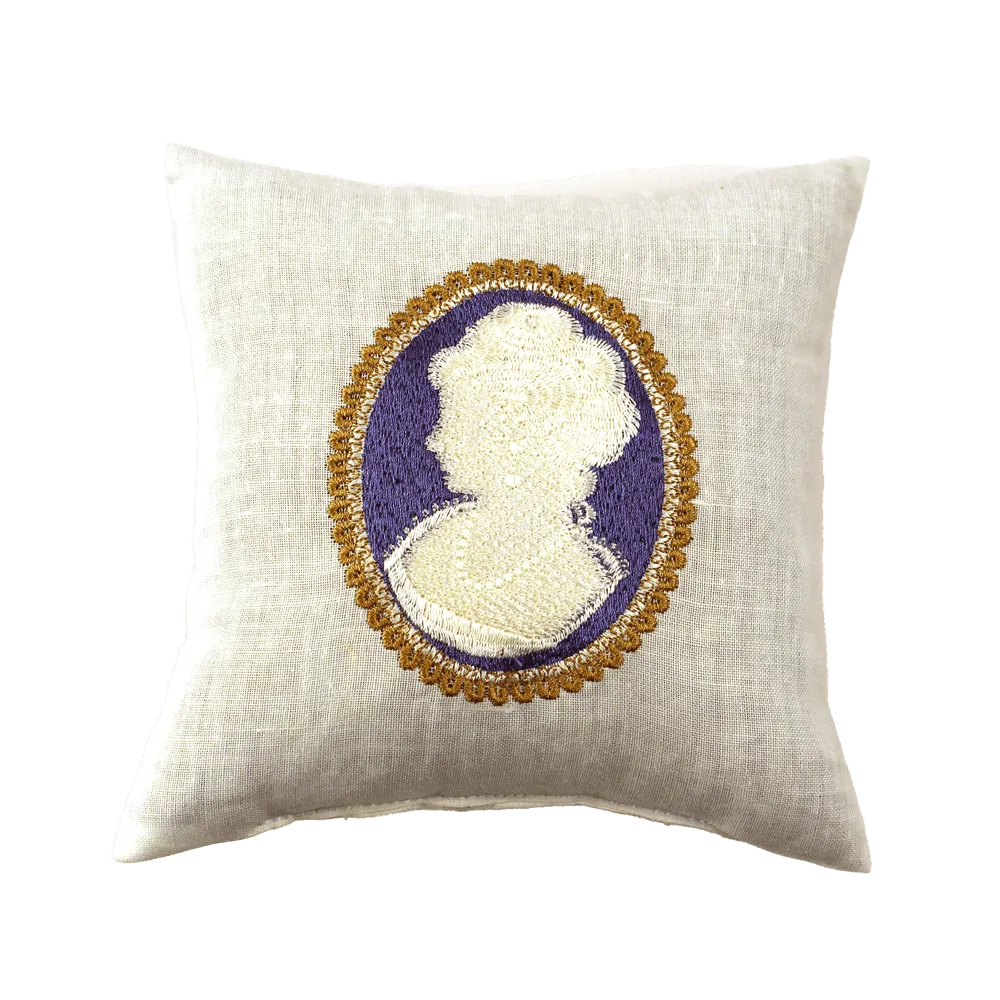 Embroidered Silhouette Cameo Sachets