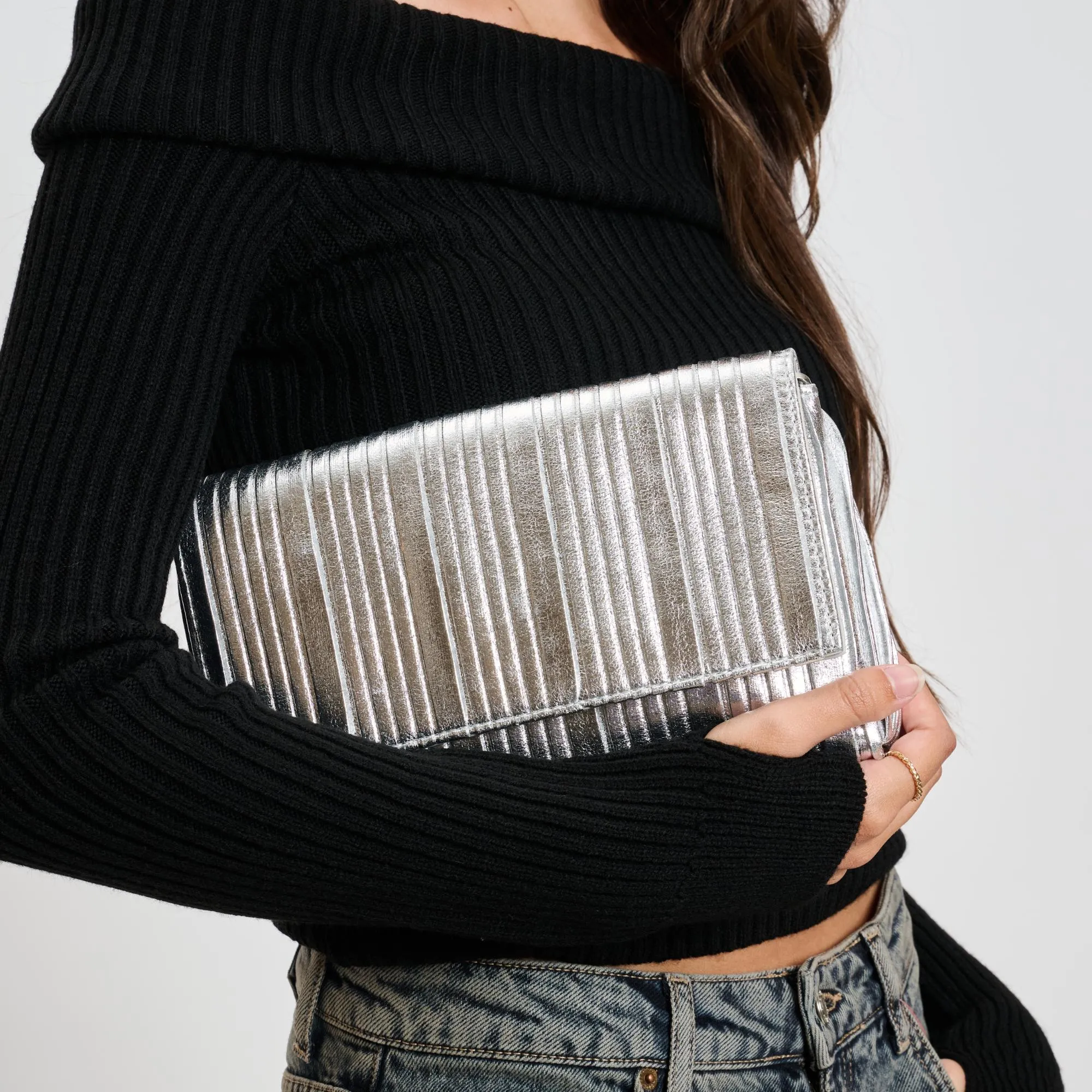 Esmeralda Clutch
