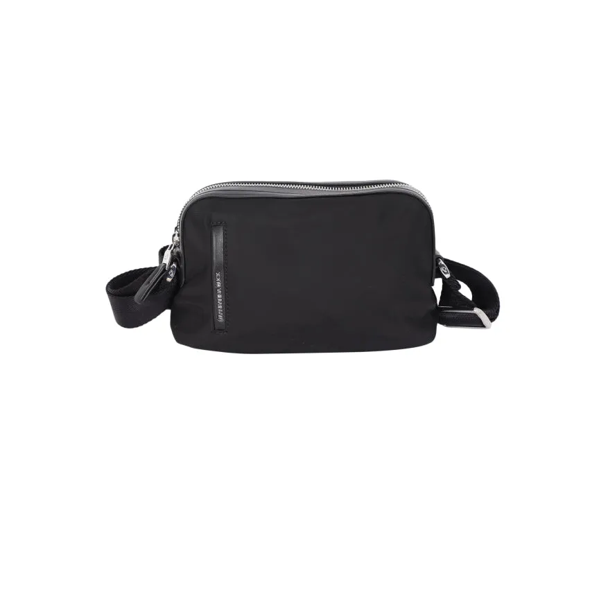 Hunter Medium Messenger Bag