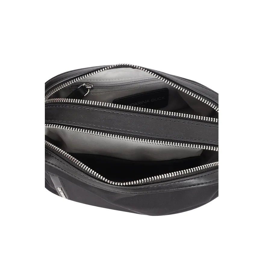 Hunter Medium Messenger Bag