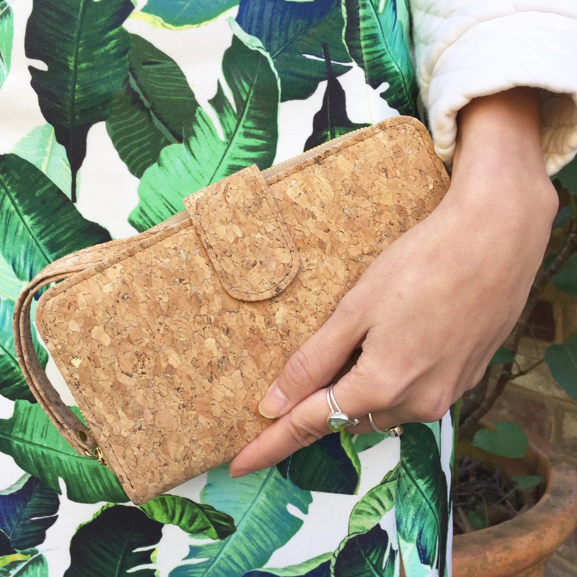 Izzy Long Cork Wallet in Classic