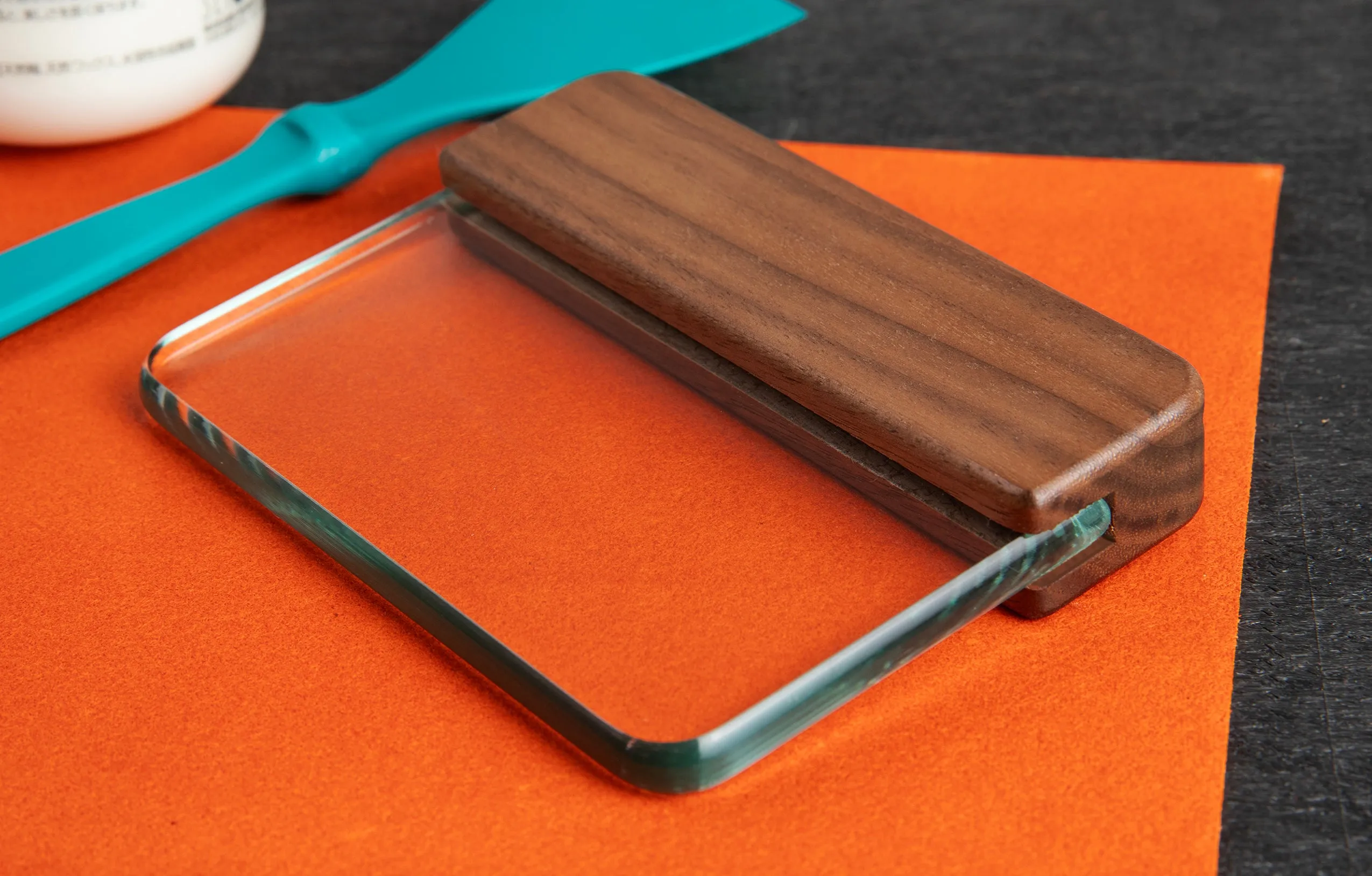 Rocky Mountain - Premium Walnut Handle Glass Slicker