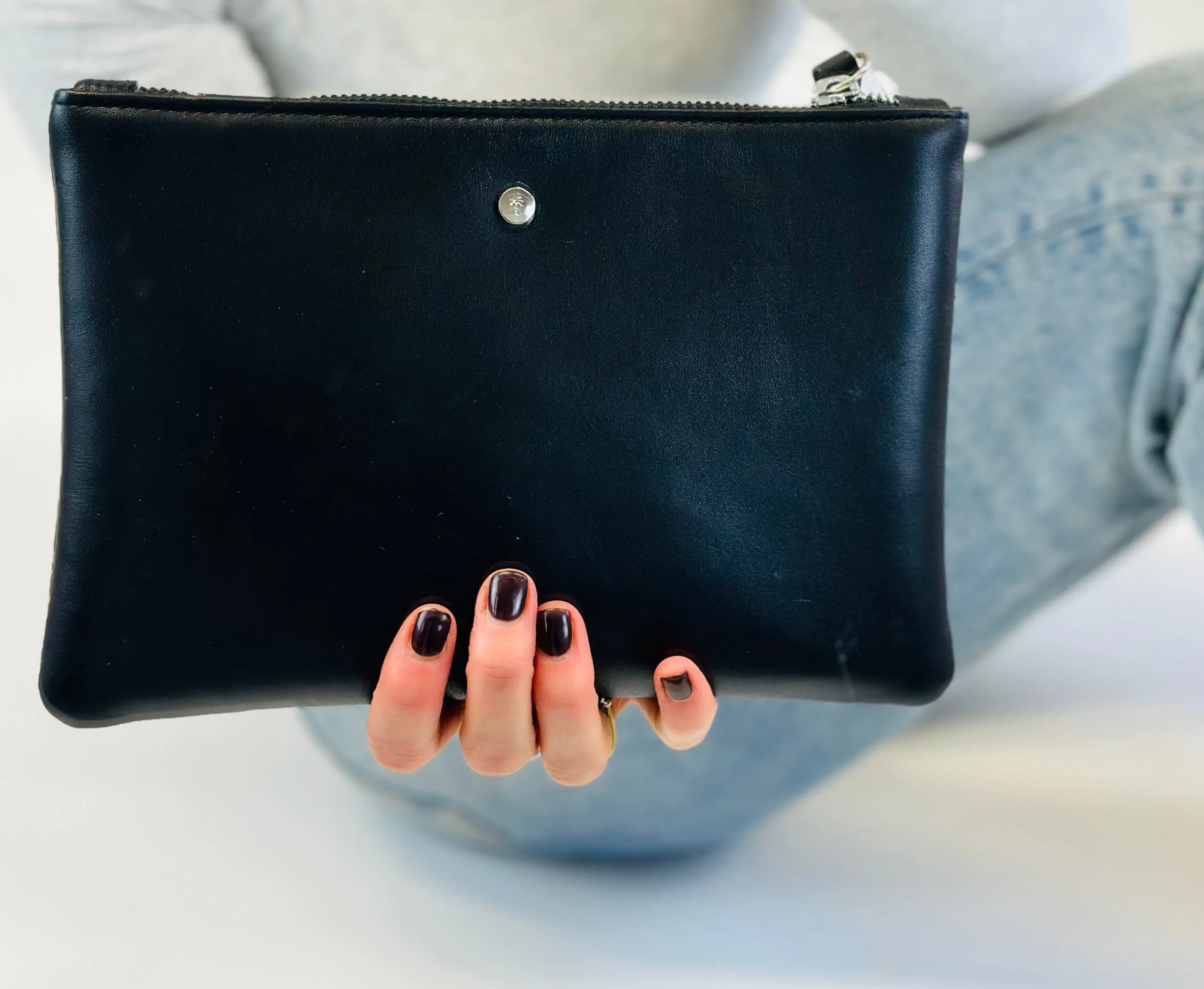 SAMPLE SALE BLACK LEATHER ZIP UP BAG