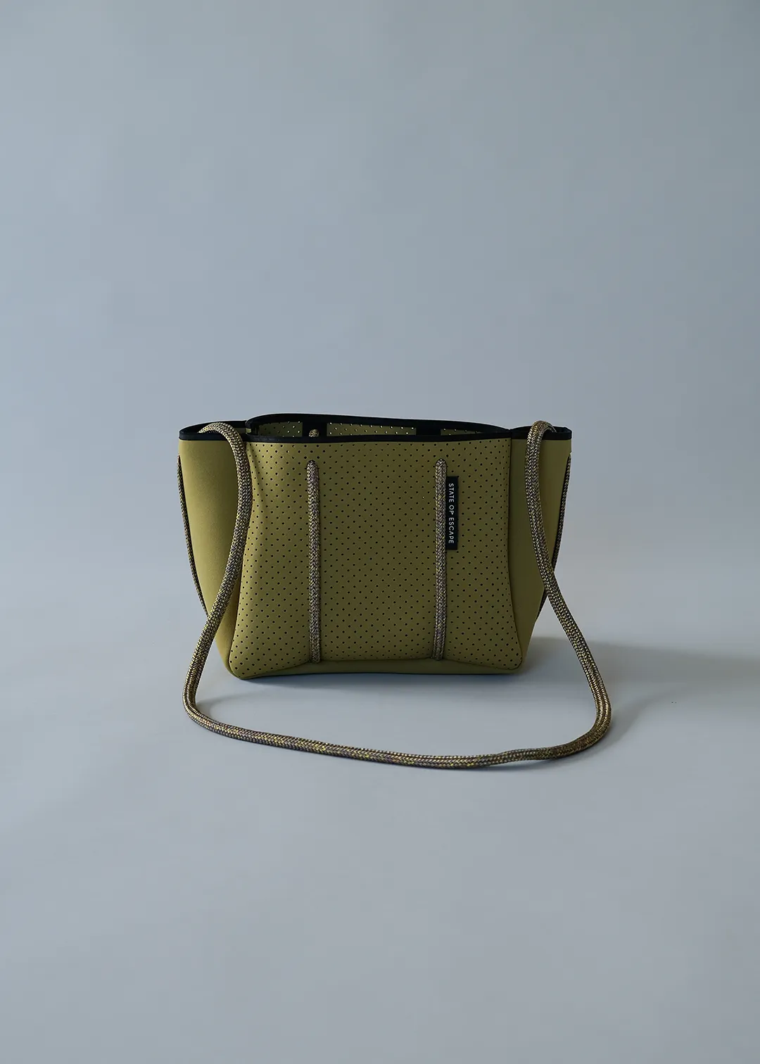STATE OF ESCAPE  PETITE ESCAPE TOTE