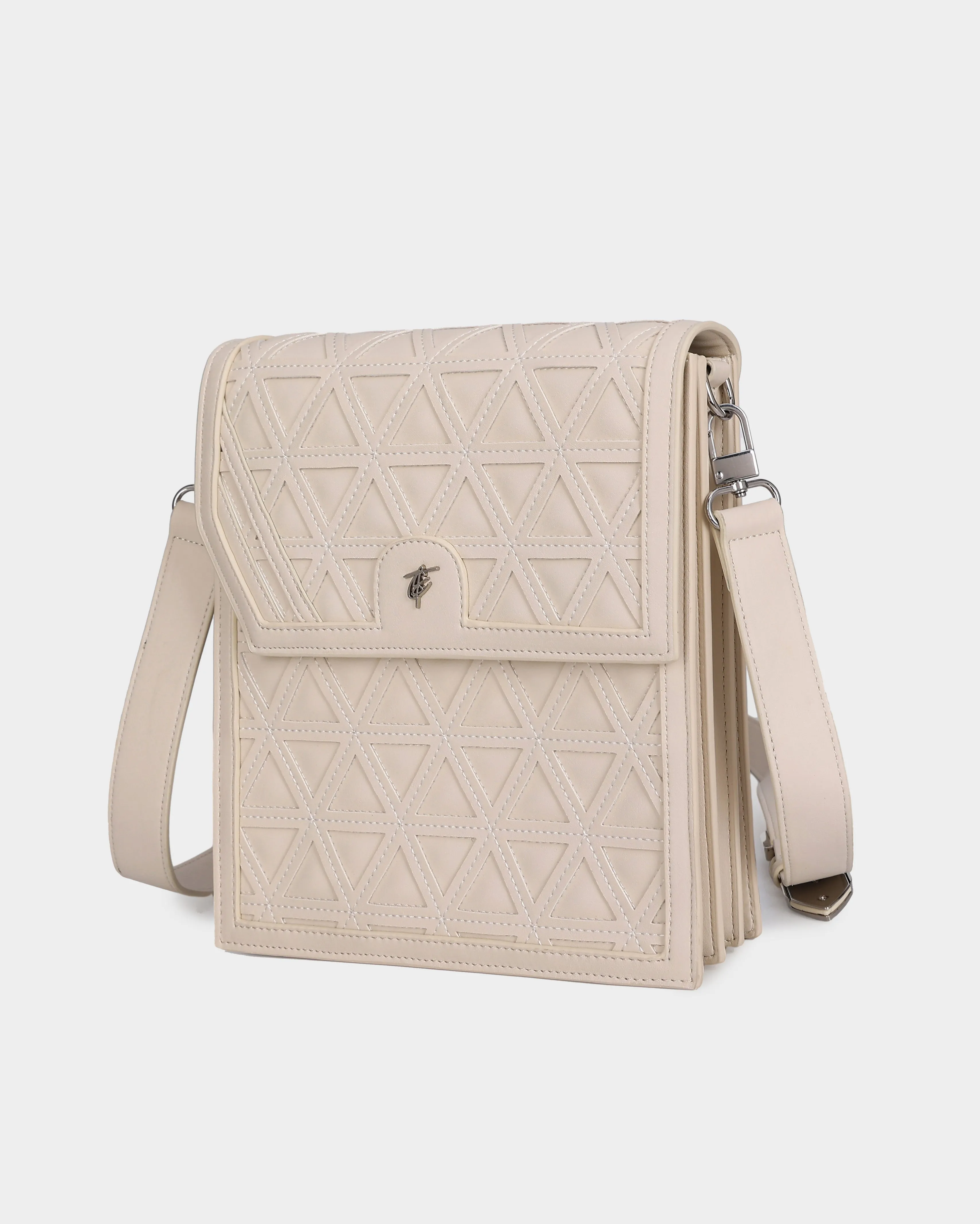 Woven Messenger Bag in Cream White